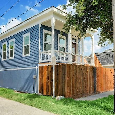 Renovated Beach Bungalow! Galveston Extérieur photo
