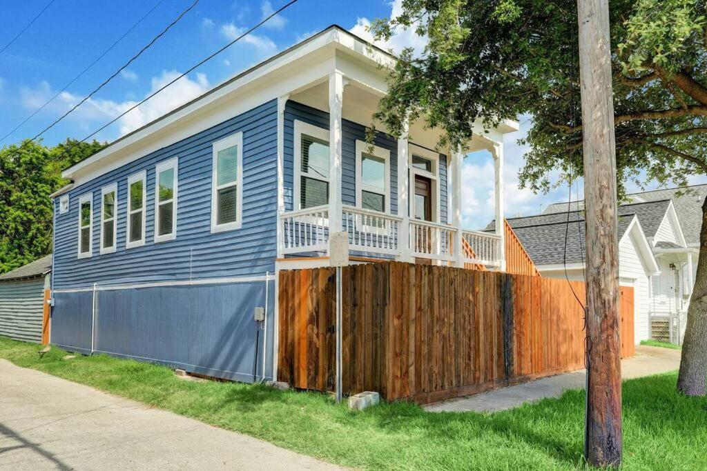 Renovated Beach Bungalow! Galveston Extérieur photo