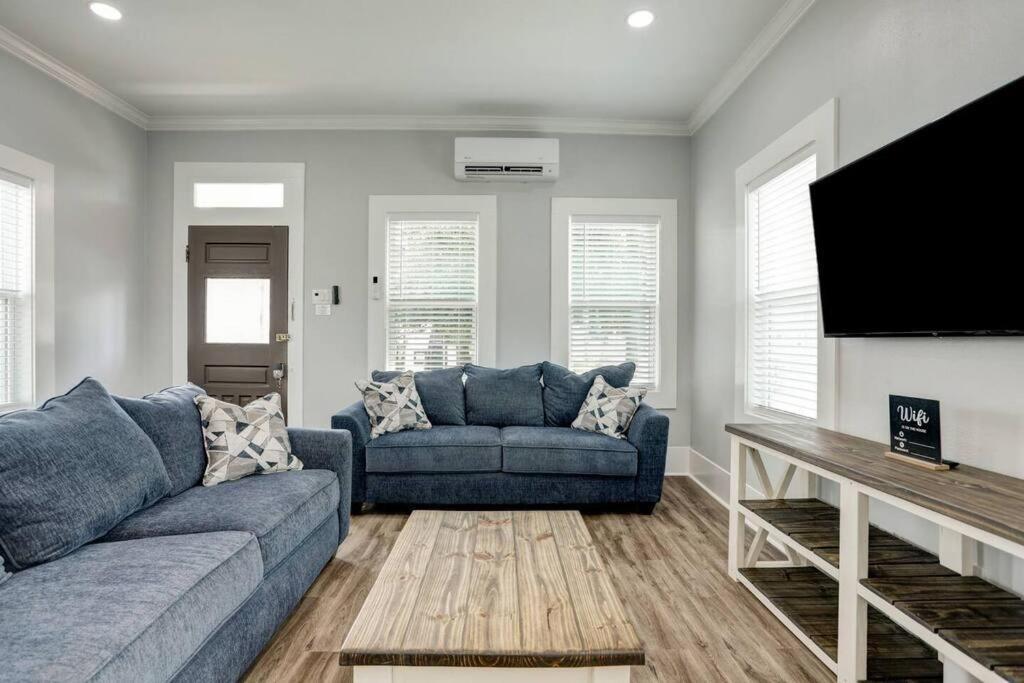 Renovated Beach Bungalow! Galveston Extérieur photo