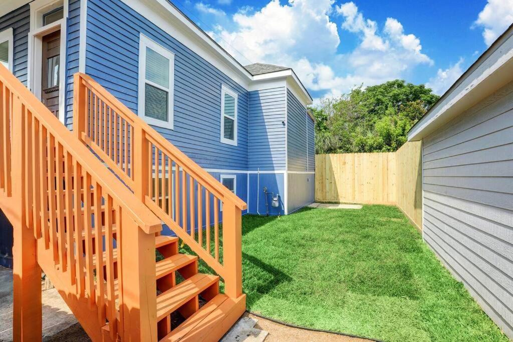Renovated Beach Bungalow! Galveston Extérieur photo