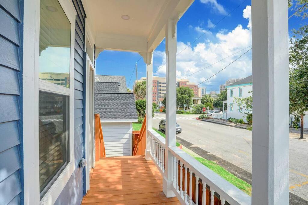 Renovated Beach Bungalow! Galveston Extérieur photo